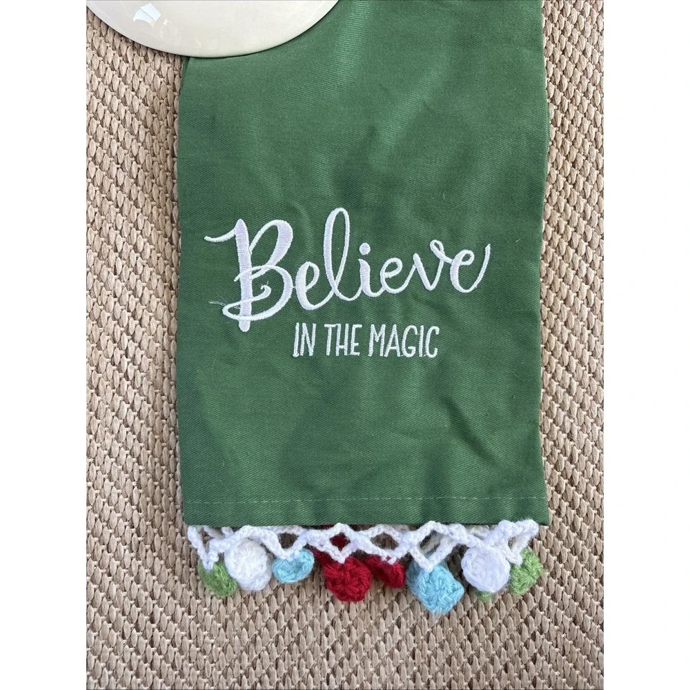 HALLMARK TEA TOWEL & CERAMIC DISH SANTA NEW WITH TAGS TWO PIECE SET